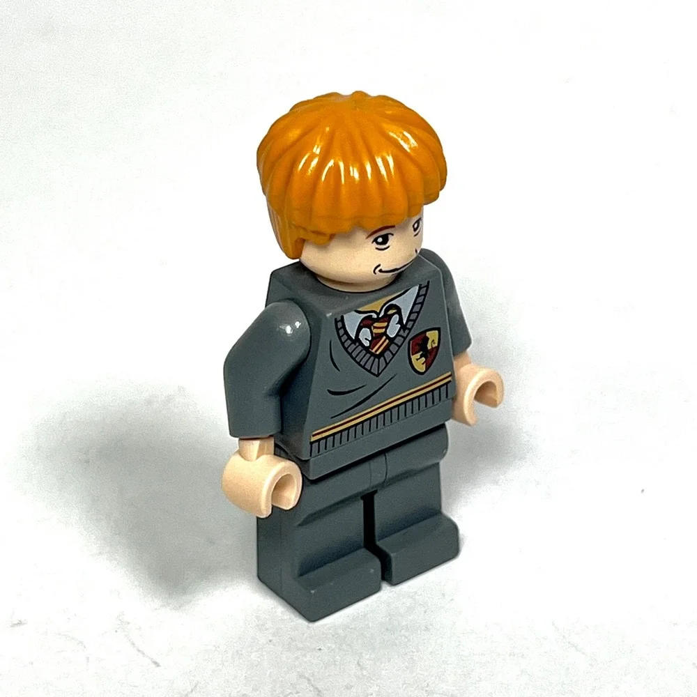 LEGO Harry Potter Ron Weasley Minifigure hp273 Gryffindor Sweater Cracked Arm